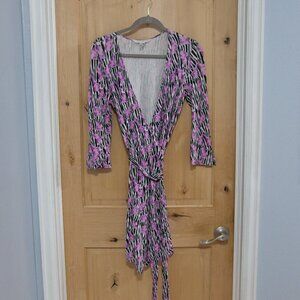 DIANE VON FURSTNBERG wrap dress, size 8